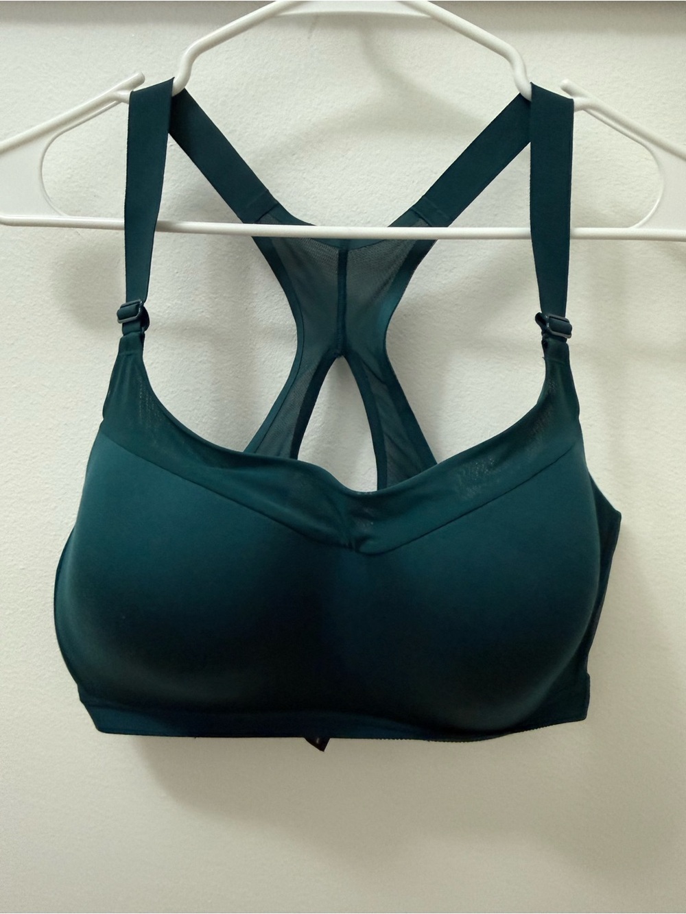 Victoria's Secret Incredible Lightweight Maximum Support sport bra 36DDD
